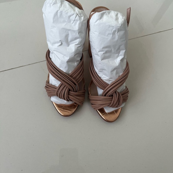 Schutz sandals - Picture 7 of 8